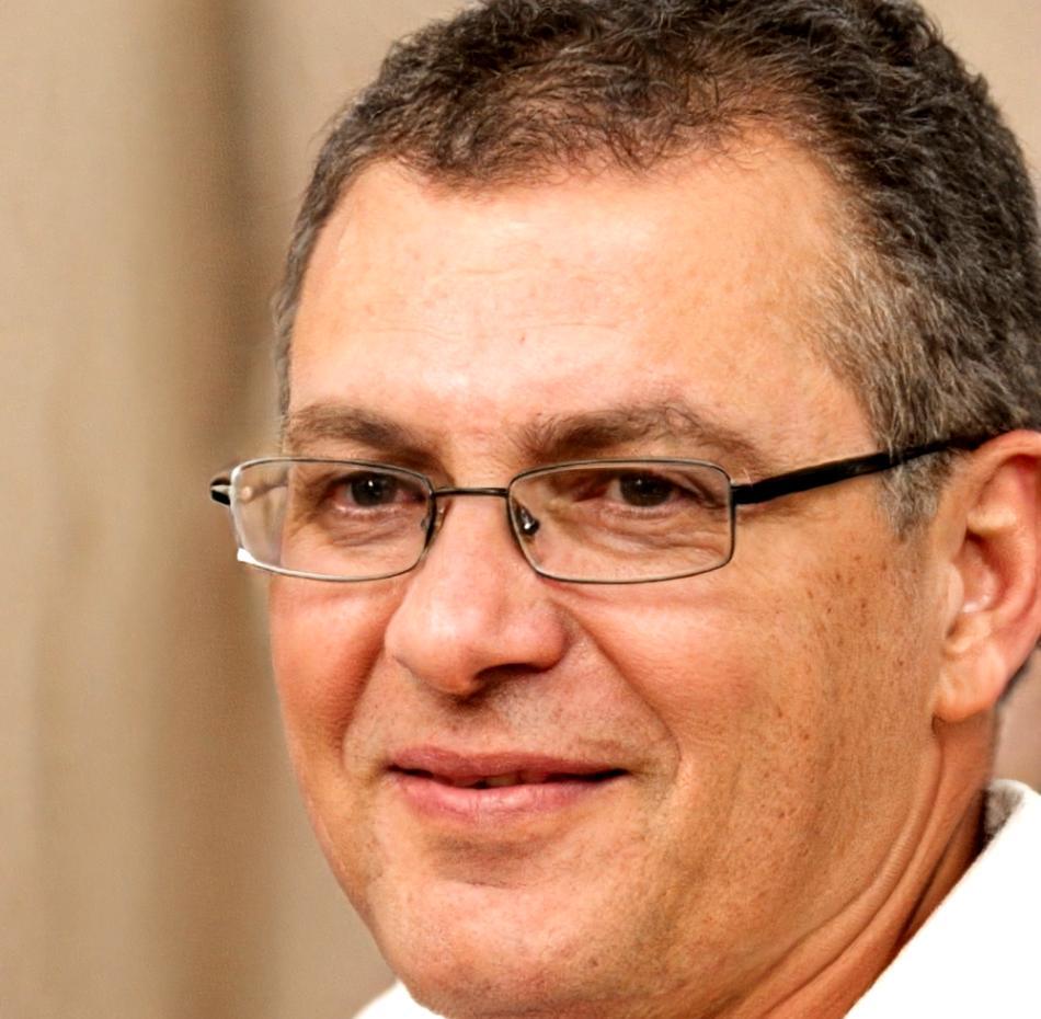 Carlos Mendoza, Director de Formación